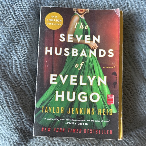 Other - The Seven Husbands of Evelyn Hugo Book